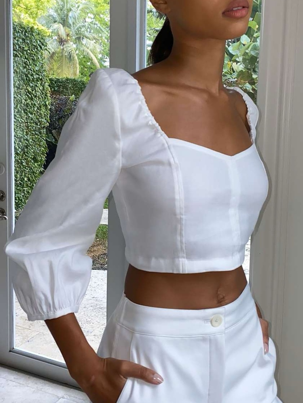 Aritzia Babaton Hadwyn Blouse White Long-Sleeve Cropped Small